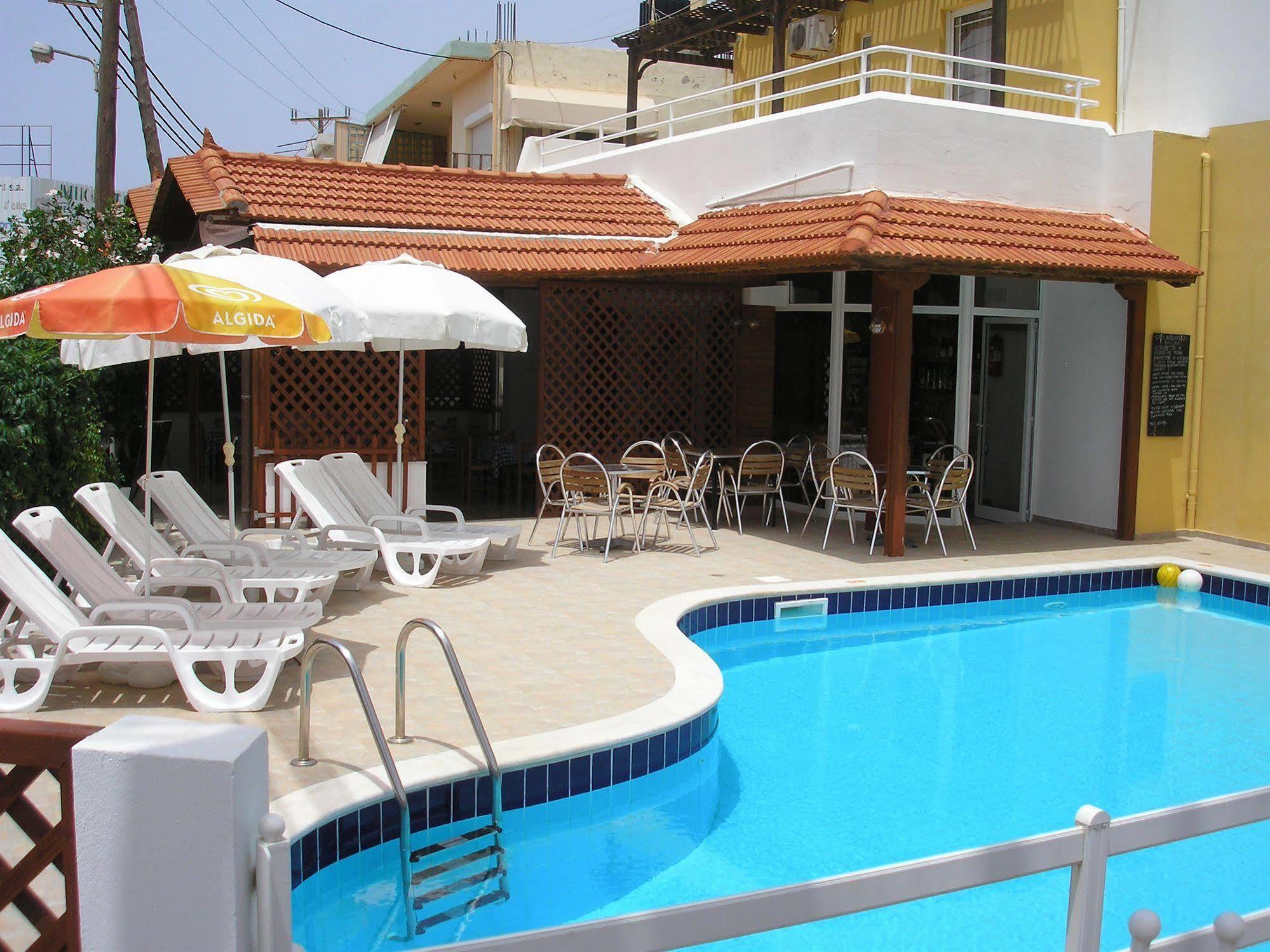 Dimitra Apartments Gouves Bagian luar foto