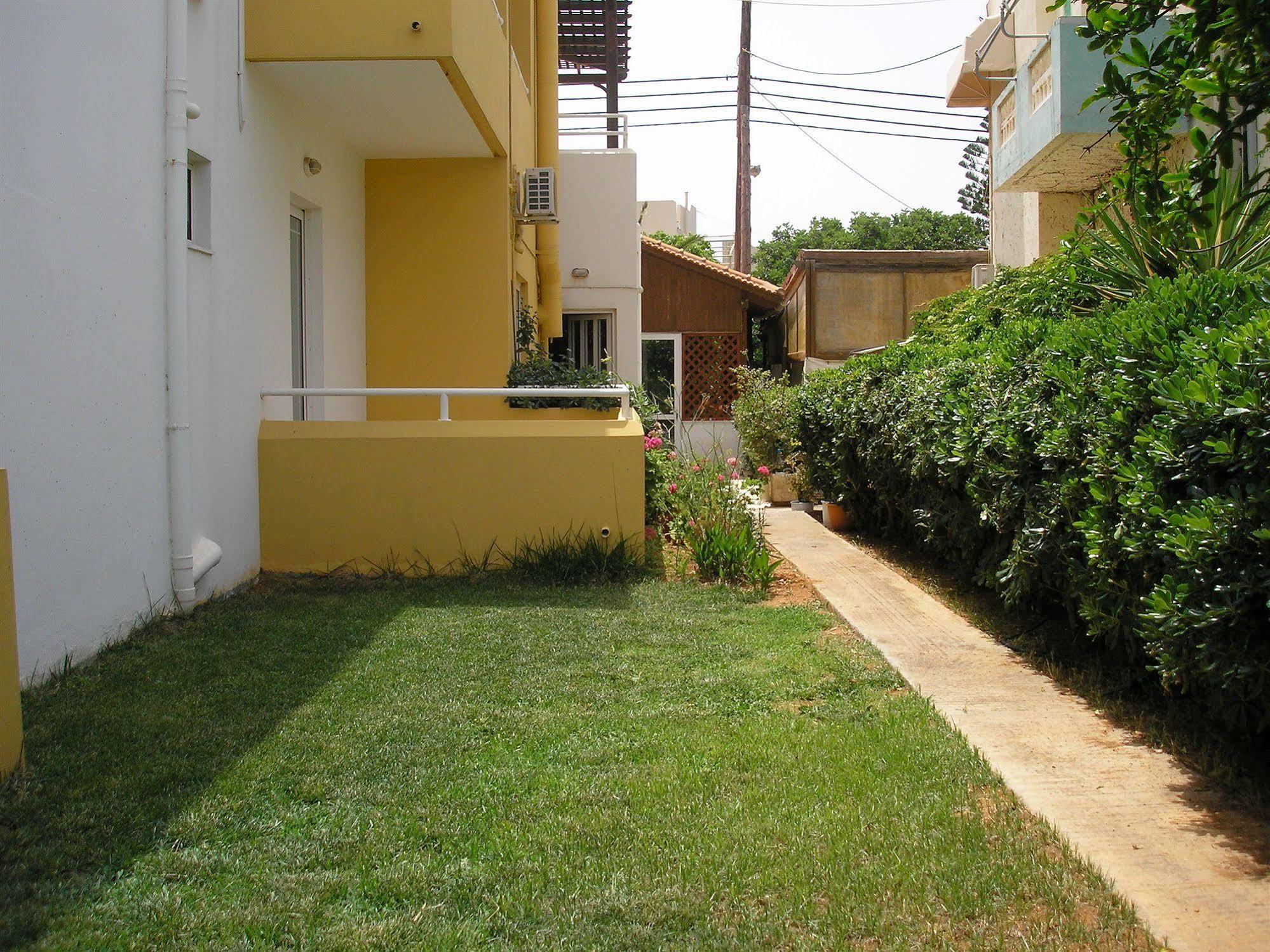 Dimitra Apartments Gouves Bagian luar foto