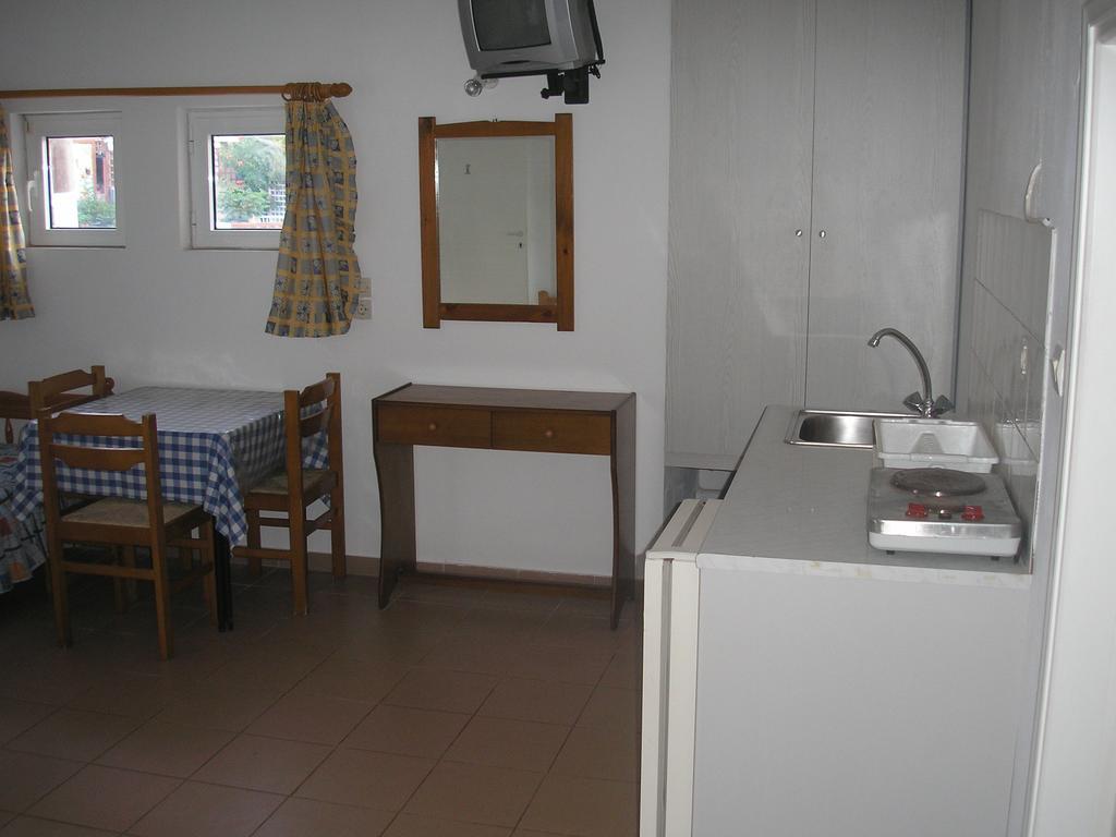 Dimitra Apartments Gouves Ruang foto